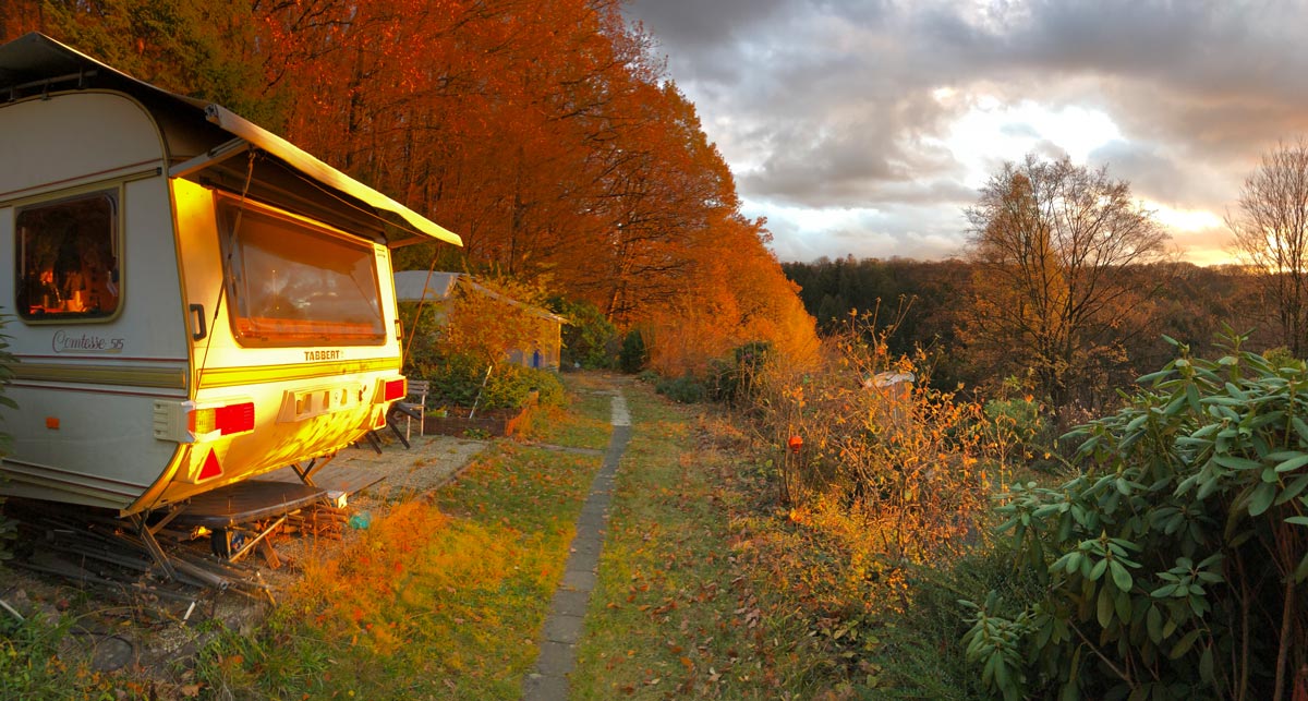 Helios Stellplatz Wohnwagen